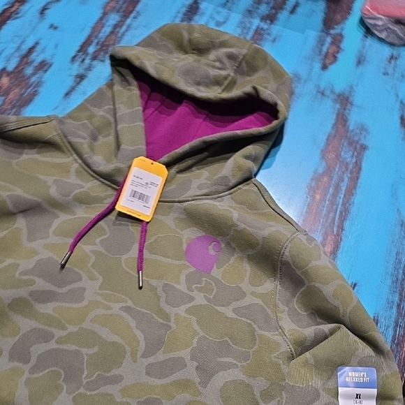 Carhartt Olive Camo Hoodie with Purple Lining - Picture 4 of 7